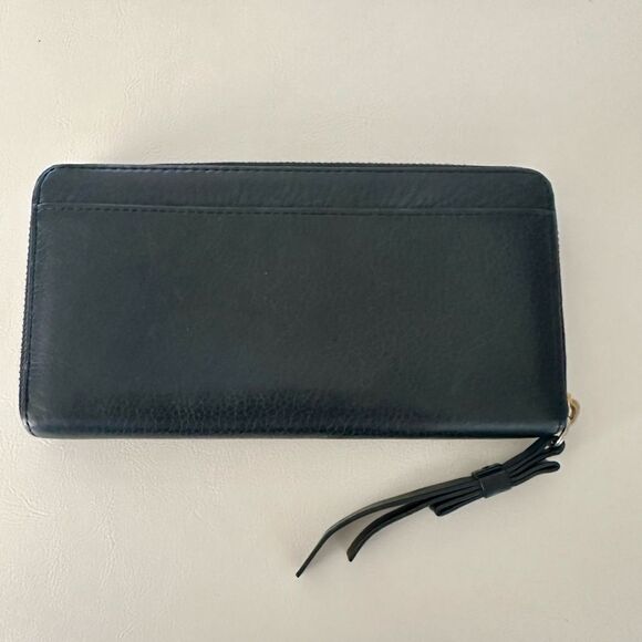 Kate Spade black leather, zip around wallet. - Picture 8 of 8